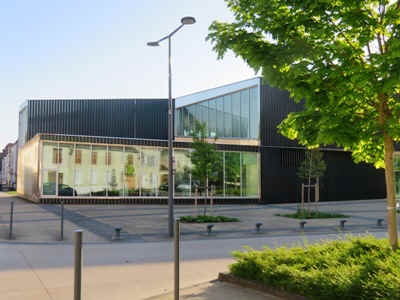 mdiathquevitry1.JPG (57856 octets)